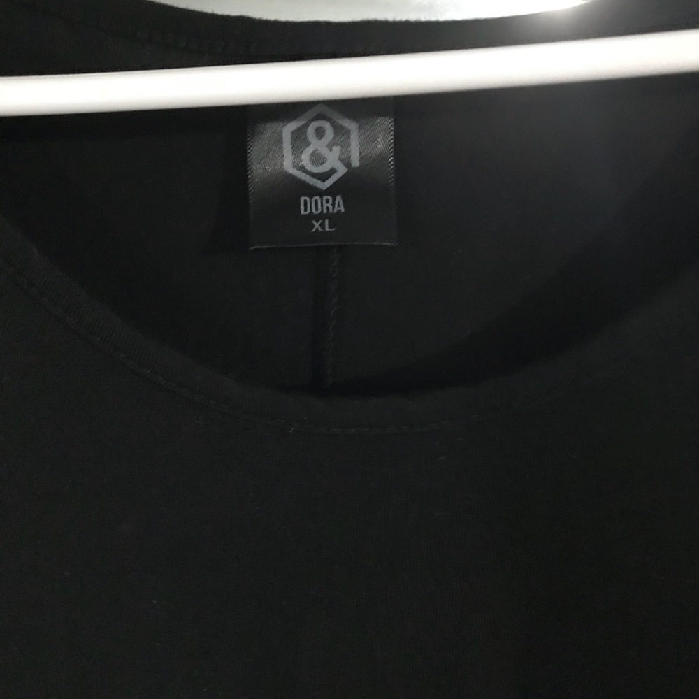 Agnes & Dora Muse top